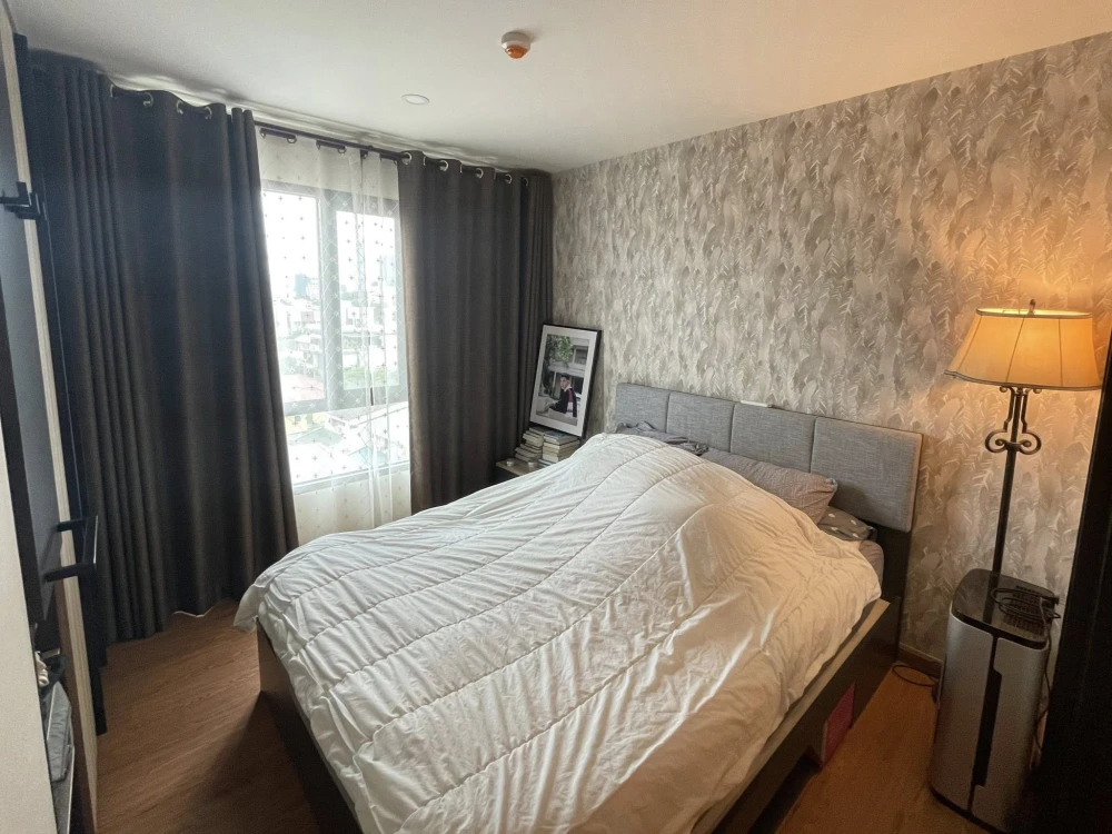 For sale or rent: Arise Ratchada 19, 1 bedroom, 1 bathroom, good location, with beautiful wallpaper. Don't miss it.
