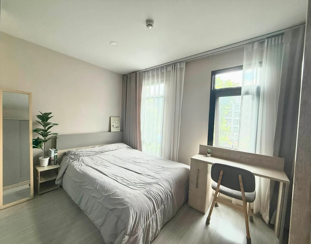 Selling Aspire Asoke - Ratchada, Building E, 3rd floor. Bright and comfortable room, very livable. Book quickly!