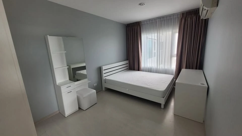 For sale: ASPIRE Erawan 2 bedrooms, Chao Phraya River view, fully furnished, book now before you miss out.