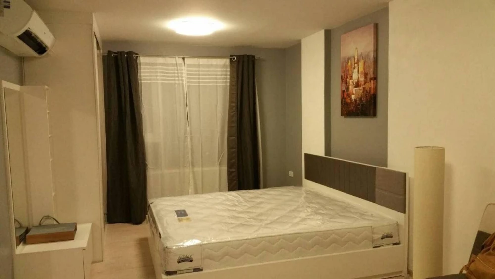For sale: Aspire Wutthakat, 8th floor, swimming pool view, fully furnished, nice to live in, reserve now, don't miss out.