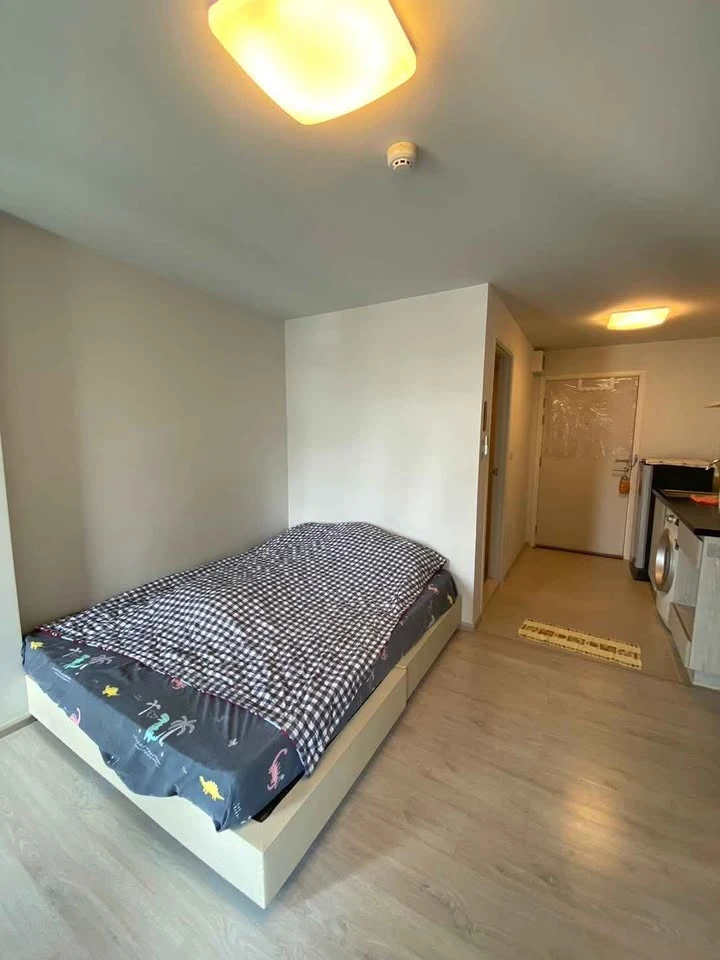 Selling Aspire Wutthakat condo, ready to move in. Fully furnished and equipped with appliances. Just bring your suitcase! ++++