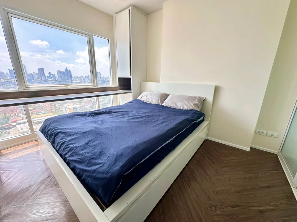 Selling a 1-bedroom unit at Bangkok Horizon Ratchada-Thaphra. Prime location, fully furnished, and stunning river views. Don't miss out!