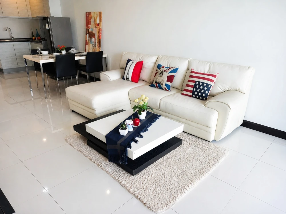 Selling a 2-bedroom, 1-bathroom fully furnished condo at Bangna Residence. Enjoy stunning Chao Phraya and city views with no obstructing buildings.
