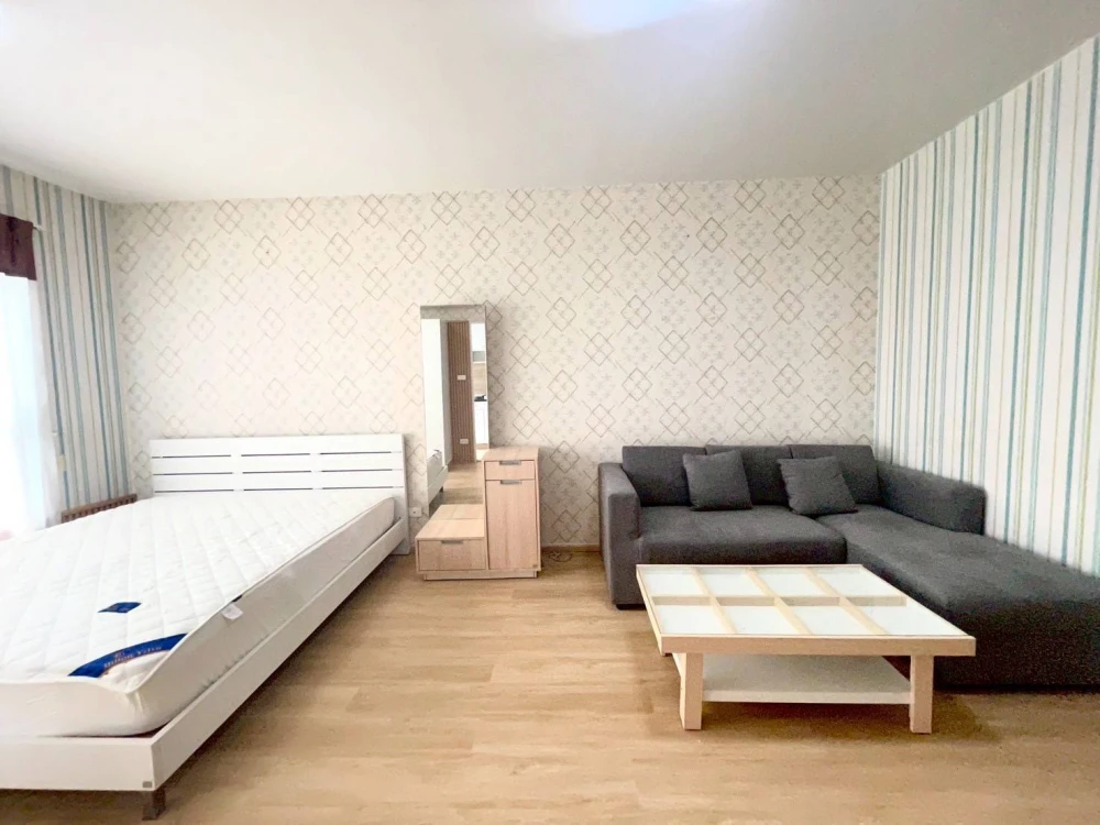 For sale: Be You Chokchai 4, 6th floor, fully furnished, ready to move in. Interested? Reserve now! Urgent!