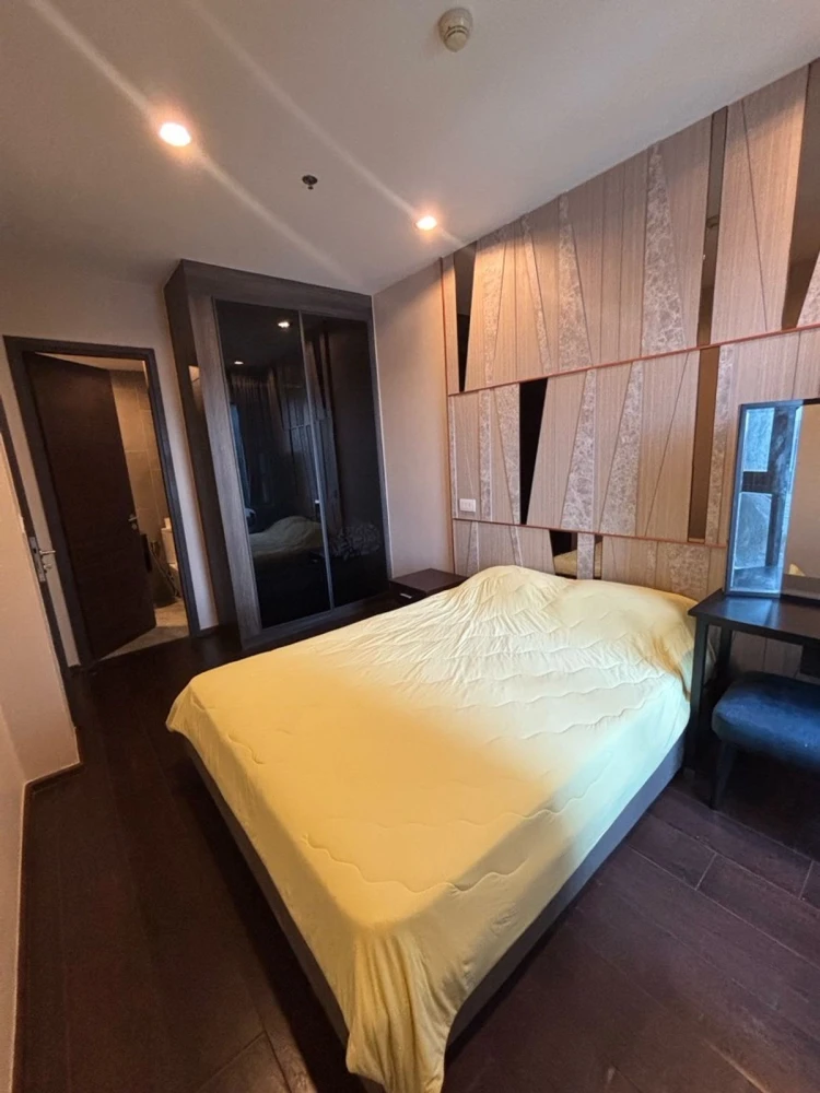 For sale: C EKKAMAI, 32nd floor, beautiful room, nice to live in. Interested in owning one? Hurry and reserve now. Don't miss out.