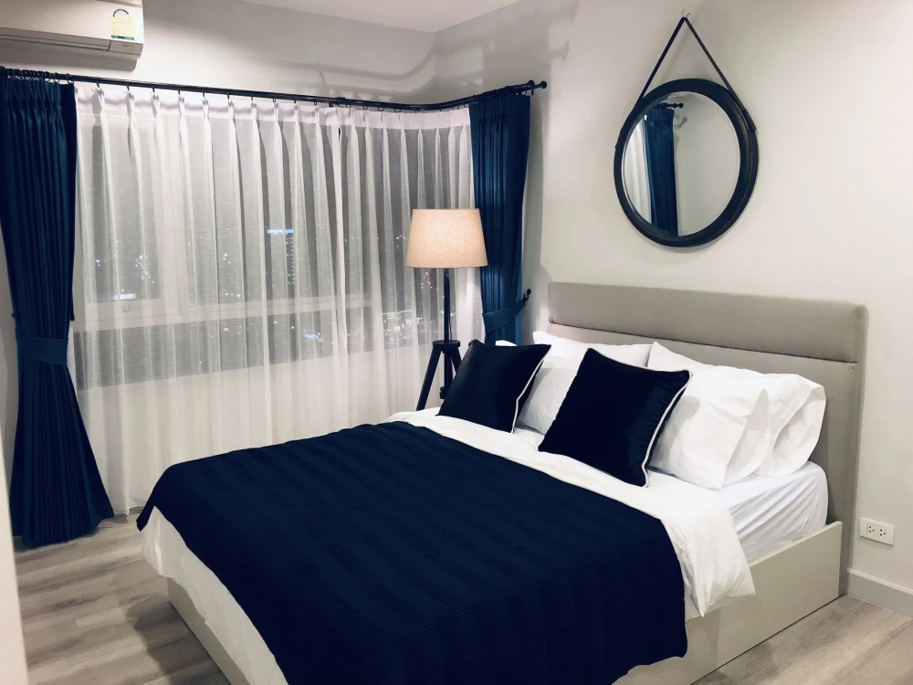 Selling Centric Sea Pattaya, 2-bedroom unit, 25th floor. High floor with stunning views and complete amenities. Book now, don't miss out!