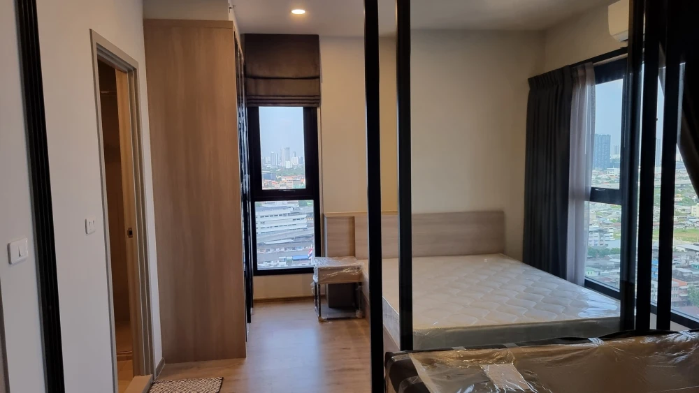 For sale: Chapter One Flow Bang Pho, high floor, corner room, fully furnished, just bring your bags and move in.