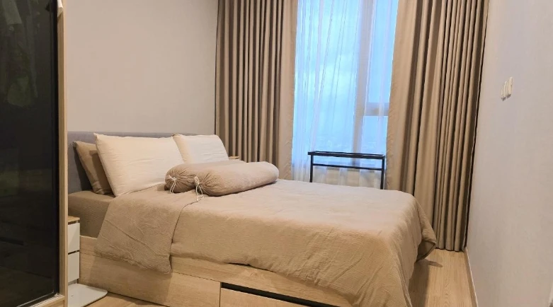 For sale: Chewathai Kaset Nawamin, 19th floor, corner room, fully furnished, nice to live in, reserve now, urgent.