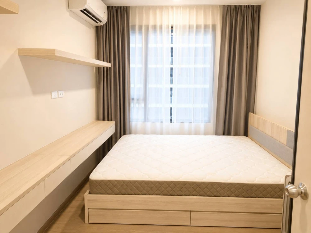 Selling Chewathai Pinklao 1 bedroom, 1 bathroom unit. Fully furnished, ready to move in!