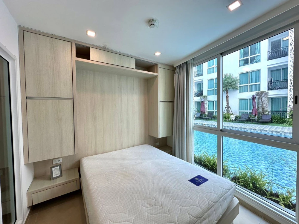 For sale: City Garden Olympus, 1st floor, next to the swimming pool, very chill atmosphere, like being in a resort. Hurry, it will be gone soon.