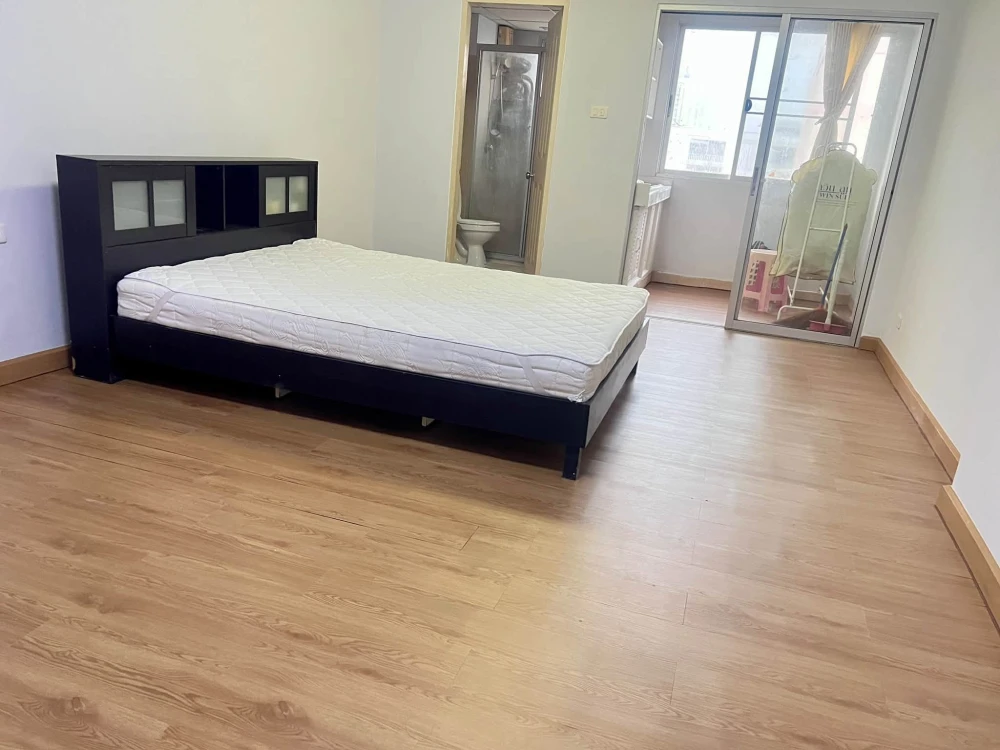 Selling City Home Ratchada-Pinklao, 1 bedroom, 1 bathroom. Great location, convenient transportation. Book now!