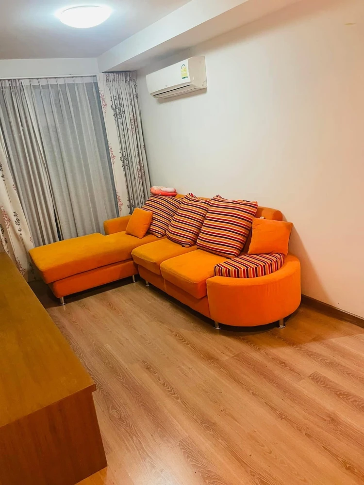 For sale City Room Ratchada Suttisan, spacious room, lots of usable space, comes with complete furniture, good like this, don't miss it.