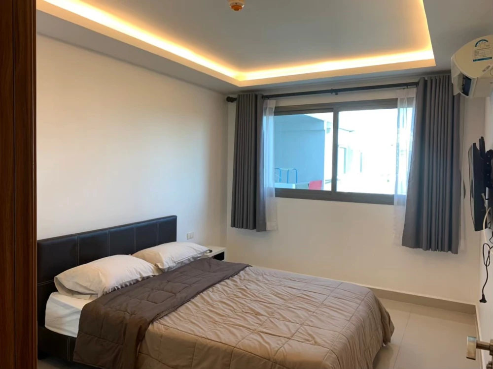 Club Royal Wongamat for sale, 1 bedroom, 1 bathroom, good location, convenient transportation, beautiful view, reserve now.