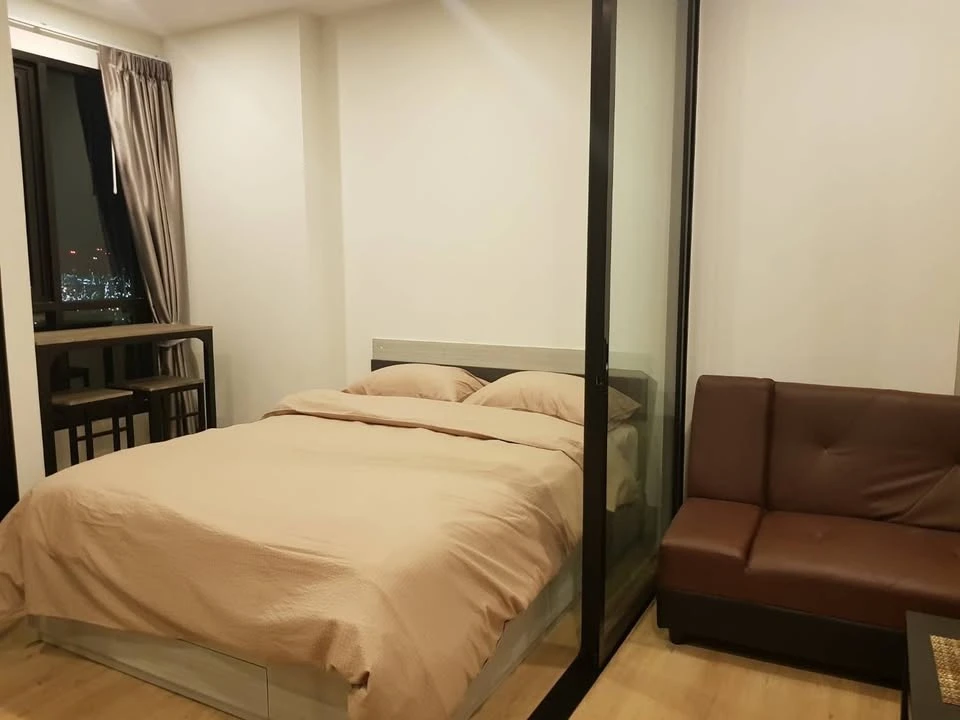 Condo for sale Notting Hill Leamchabang 1 bedroom 1 bathroom, beautiful view from high floor, good location, don't miss it.