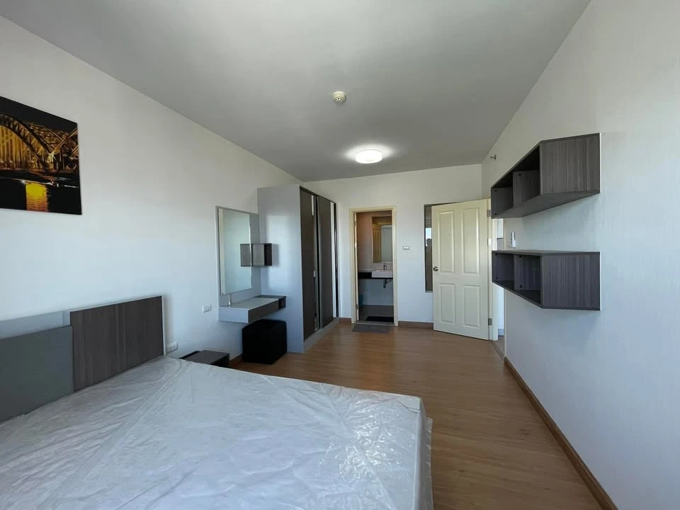 Condo for sale Supalai Mare Pattaya, ready to move in, fully furnished, spacious and comfortable, reserve now!