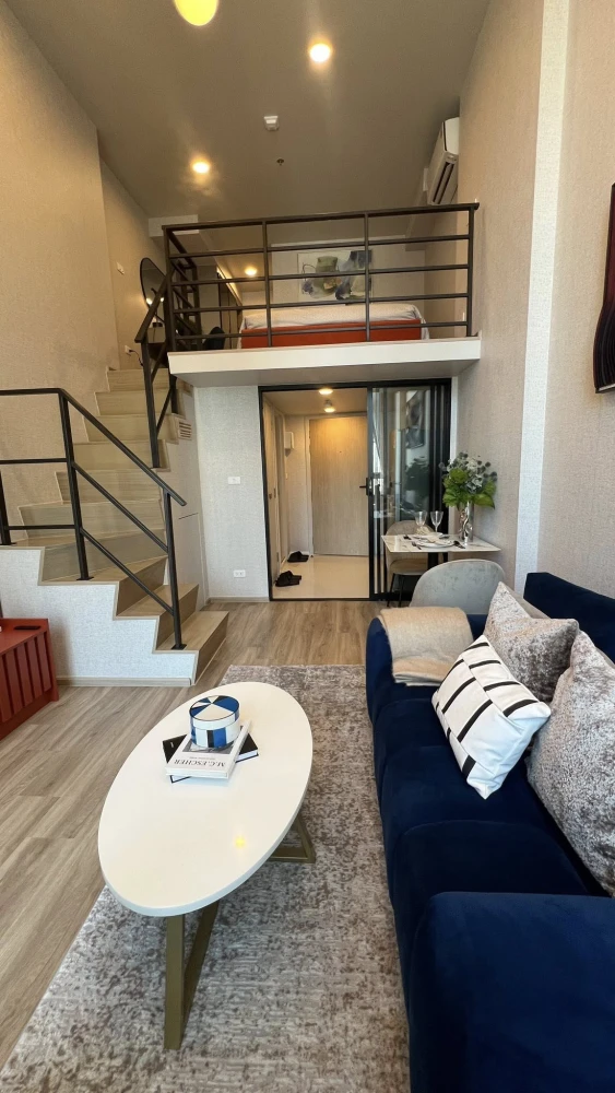 Selling Culture Thonglor, 1 bedroom, 1 bathroom, 32nd floor, hybrid duplex unit with high ceilings. Book now before it's too late!