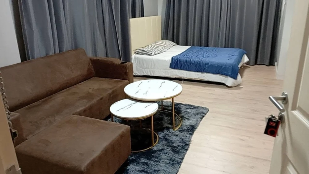 For sale: dcondo Campus Resort Rangsit 2, corner room, swimming pool view, fully furnished, nice to live in, reserve now.