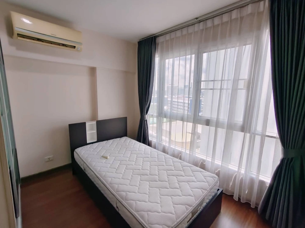 Diamond Ratchada for sale, spacious room, lots of usable space, good location, complete facilities, reserve now.