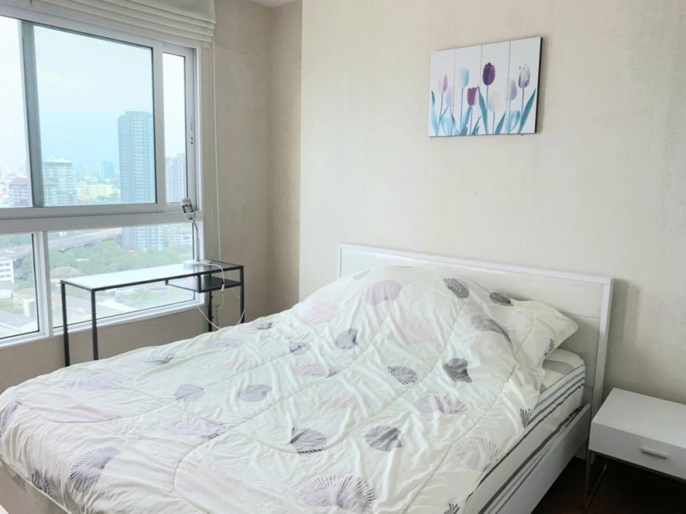 Diamond Sukhumvit, 26th floor, fully furnished unit for sale. Ready to move in! Book now, don't miss out!
