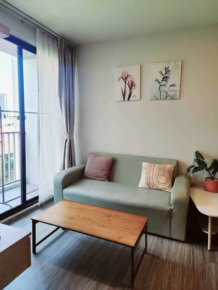 For sale/rent: Dolce Lasalle, 3rd floor, free appliances, fully furnished. Interested in owning one? Reserve now!