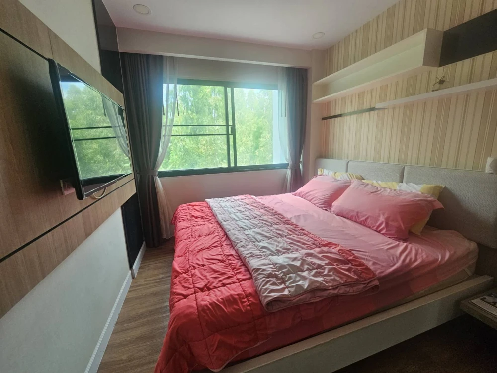 Dusit Grand Park for sale, nice room, good location, comes with complete furniture and appliances. Reserve now.
