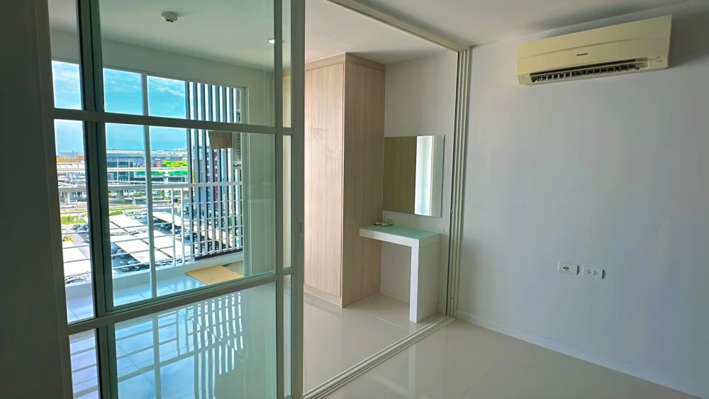 Elements Srinakarin for sale. Seacon view, unblocked, good ventilation, quiet, peaceful, and very private. Book now!