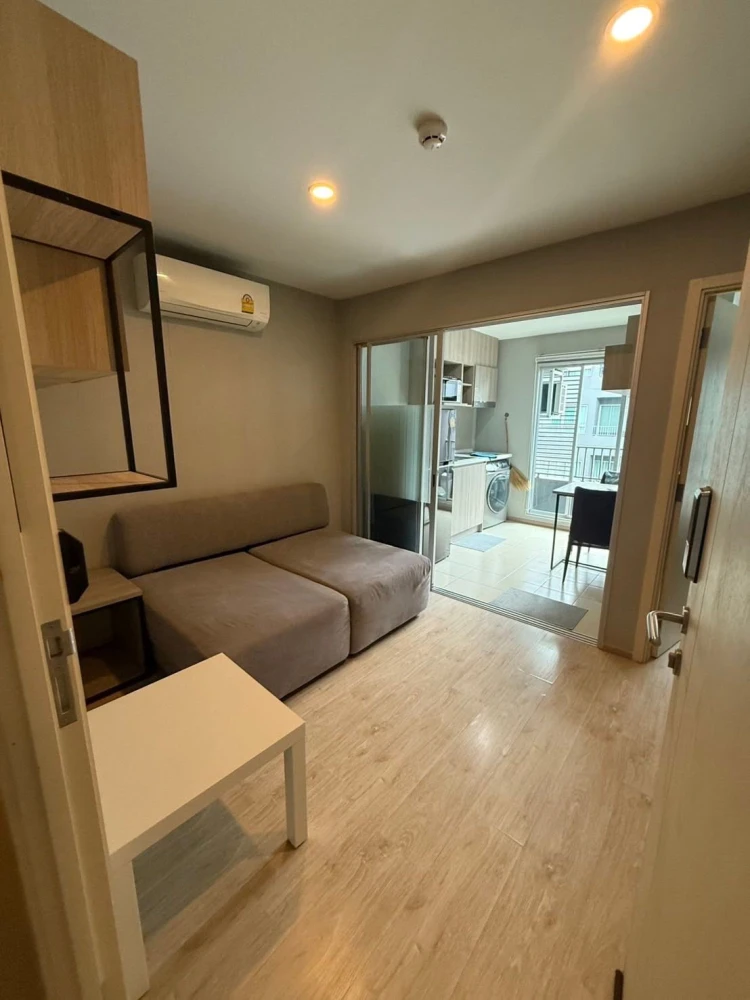 Sell Elio Del Moss Phaholyothin 34, 7th floor, swimming pool side Fully furnished, ready to move in. Move quickly.