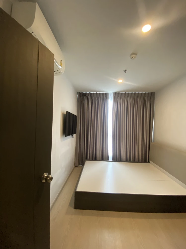 Selling Elio Del Nest 1-bedroom, 1-bathroom unit on the 11th floor. Fully furnished and equipped with appliances. Don't miss out!