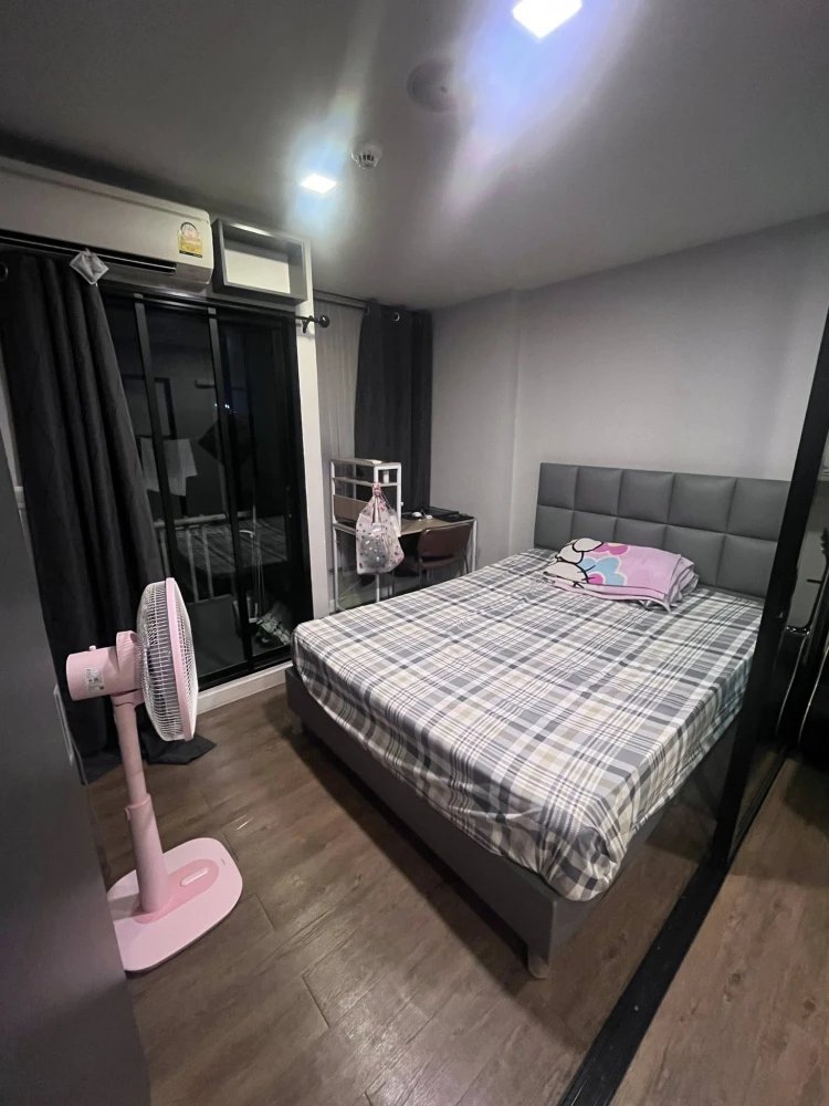 For sale: Esta Bliss, 1 bedroom, 1 bathroom, fully furnished and equipped with electrical appliances. Just bring your bags and move in.