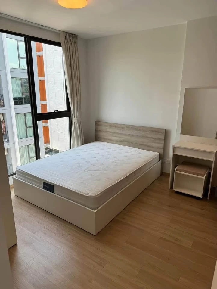 Feel Condo Ladprao 122 for sale. Nice unit, fully furnished, complete amenities. Book now!