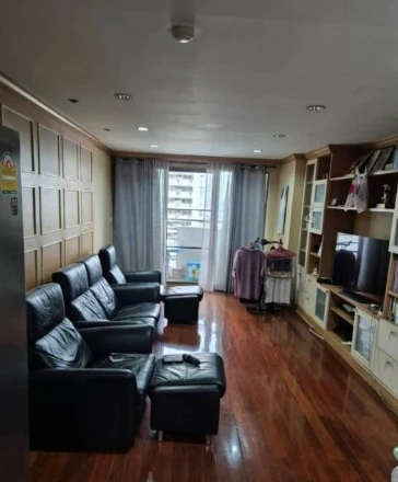 Selling a spacious, fully furnished unit at Flora Ville, 23rd floor. Interested? Book now! Don't miss out!