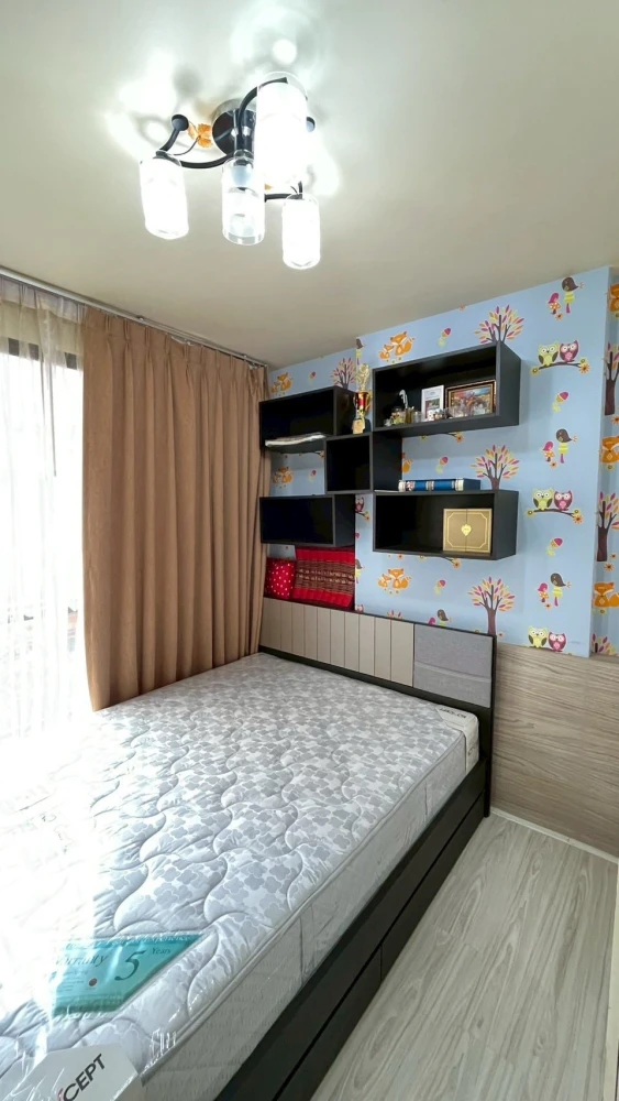 Selling a G STYLE apartment, beautifully decorated with high-quality wallpaper, in a fantastic location. Don't miss out on this great deal!