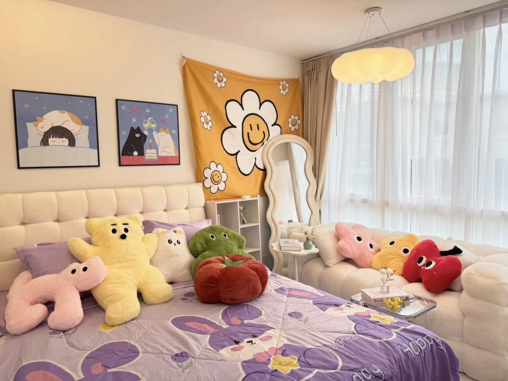 For sale/rent Garden Asoke-Rama 9. The room is decorated very cutely, in a very Korean style. The balcony faces north, so it doesn't get any sunlight.