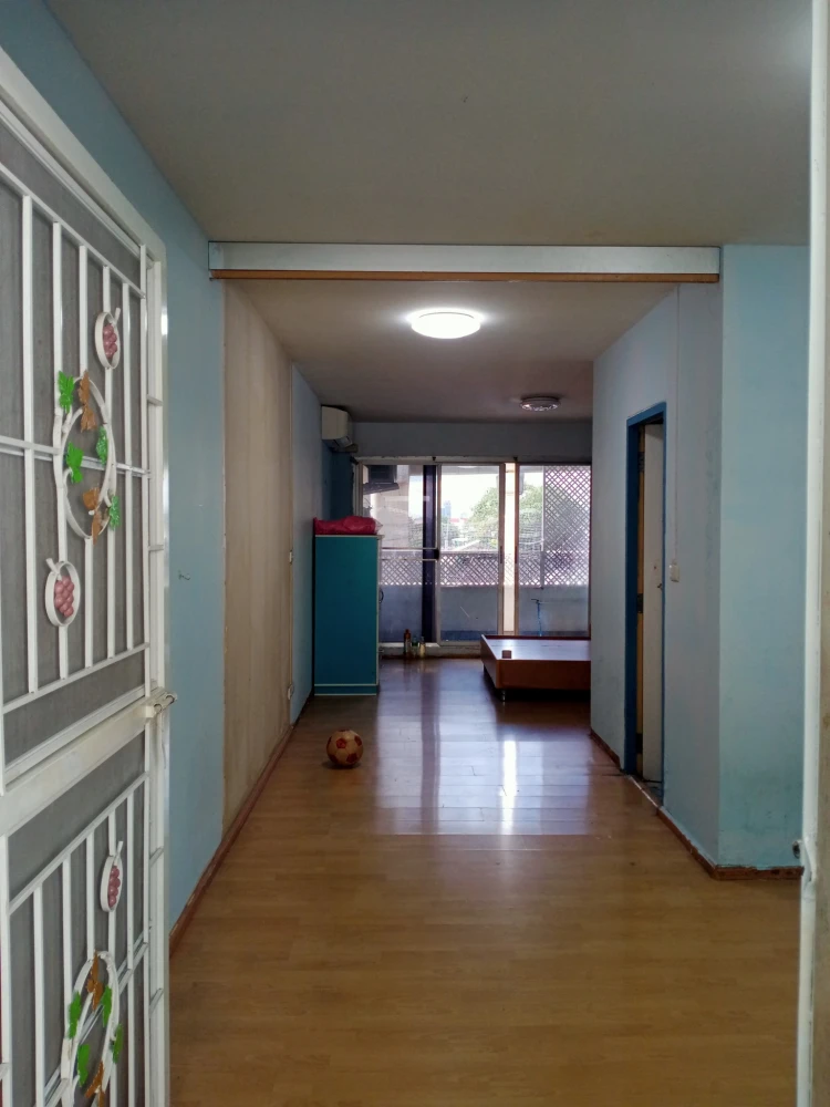 Garden Court for sale, great location, very convenient to travel, lots of space in the room, don't miss it.