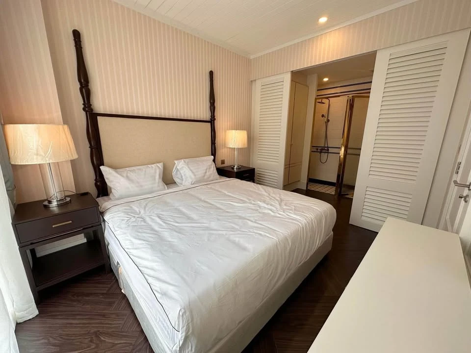For sale: Grand Florida Beachfront Condo Resort Pattaya, 2nd floor, pool view, reserve now, don't miss out.