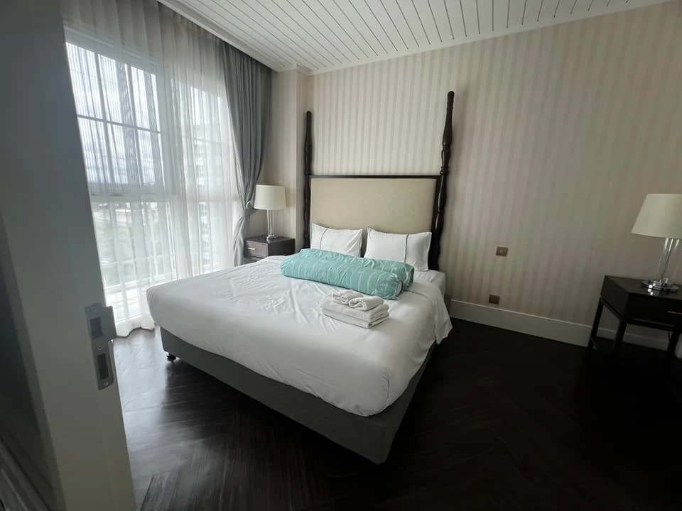For sale: Grand Florida Beachfront Condo Resort Pattaya, ready to move in, spacious enough for a family, book now, don't miss out!!!