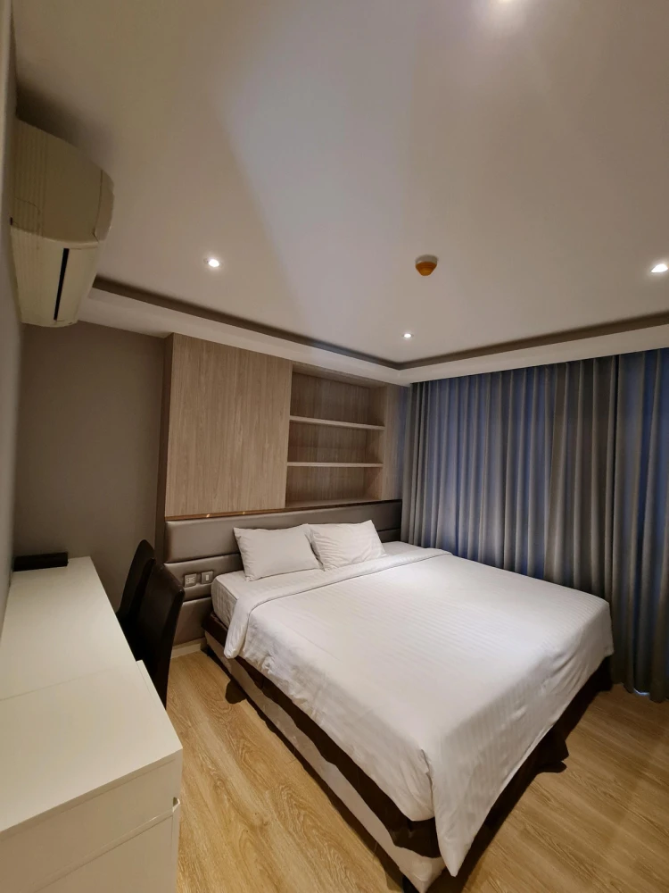 Selling H Condo Sukhumvit 43, 30th floor. Spacious and comfortable unit, fully furnished. Book now! (Hurry!)