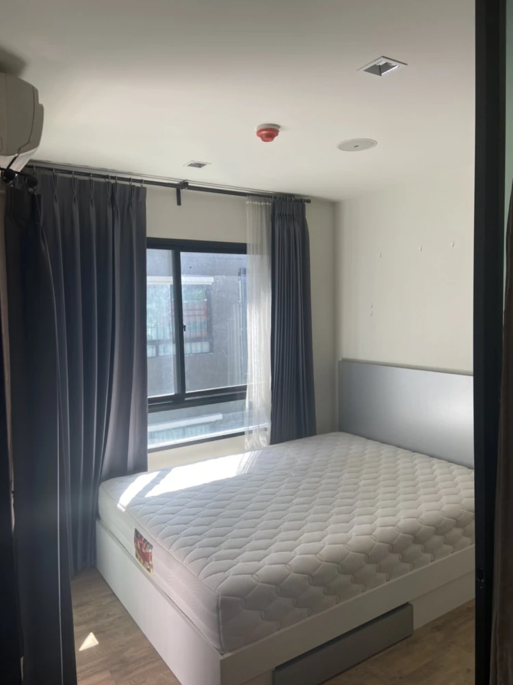 Selling H2 Ramintra 21, pool view unit, great atmosphere, fully furnished. Highly recommended!