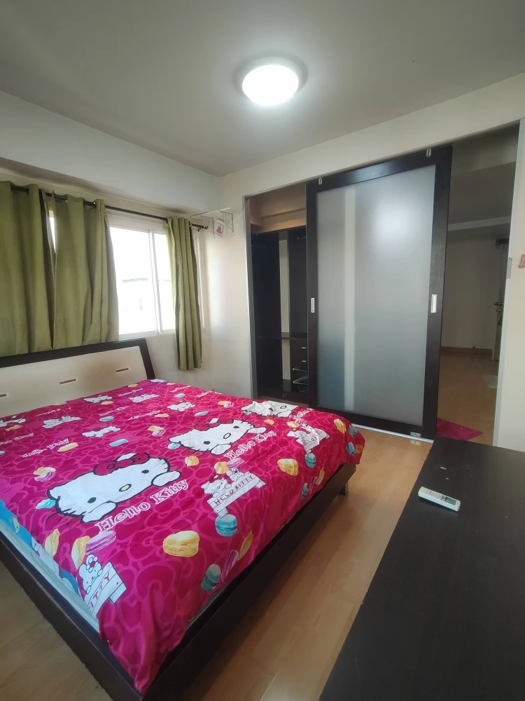 Selling Happy Condo Laksi-Donmuang, 1 bedroom, spacious living area, fully furnished. Don't miss out!