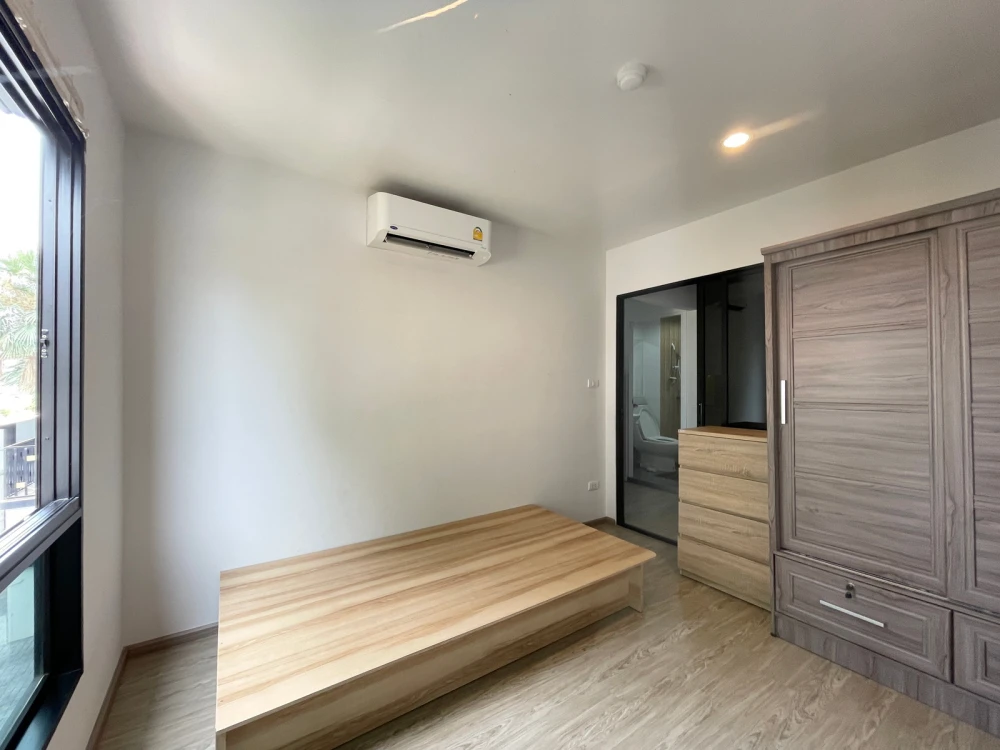 For sale: Unit at HI Seacon Station, 2nd floor, with an unobstructed view and fully furnished. Book now—don’t miss out!
