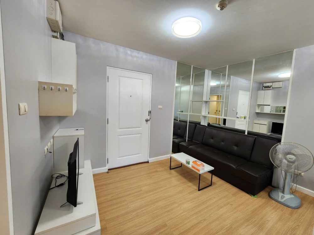 For sale: I Condo Sukhumvit 105, fully furnished + appliances, includes a sofa bed. Reserve now!