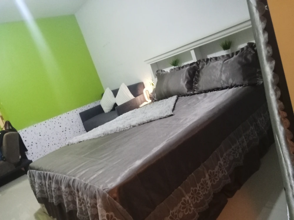 For sale: i-HOUSE Laguna Garden RCA. Lovely room. Comes with complete furniture and appliances. Just bring your bags and move in.