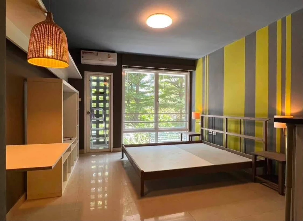 Selling i-HOUSE Laguna Garden RCA studio apartment. Fully furnished and equipped with all amenities. Don't miss this great deal!