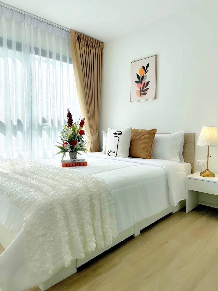 Selling iCondo Active Phatthanakan, 4th floor unit, fully furnished with appliances. Don't miss out!