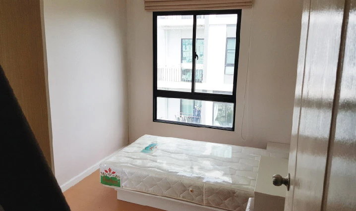For sale: iCondo Ngamwongwan, 2 bedrooms, 2 bathrooms, plenty of living space, good location, full amenities, reserve now!