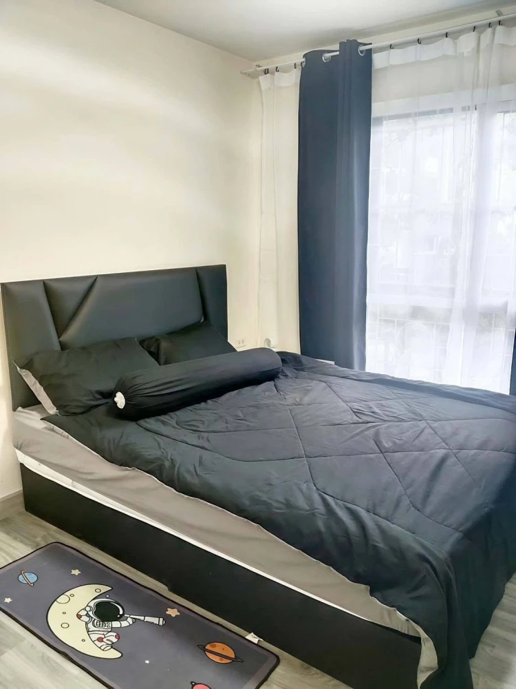 Selling iCondo Ngamwongwan 2, 1 bedroom, 1 bathroom, 1st floor. Fully furnished. Just bring your bags and move in!