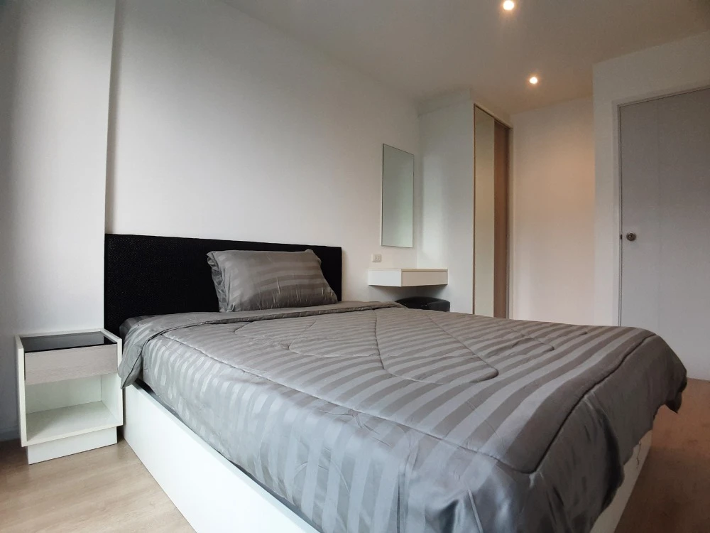 Selling ICondo Serithai Green Space, 3rd floor. A great project, fully furnished. Book now!