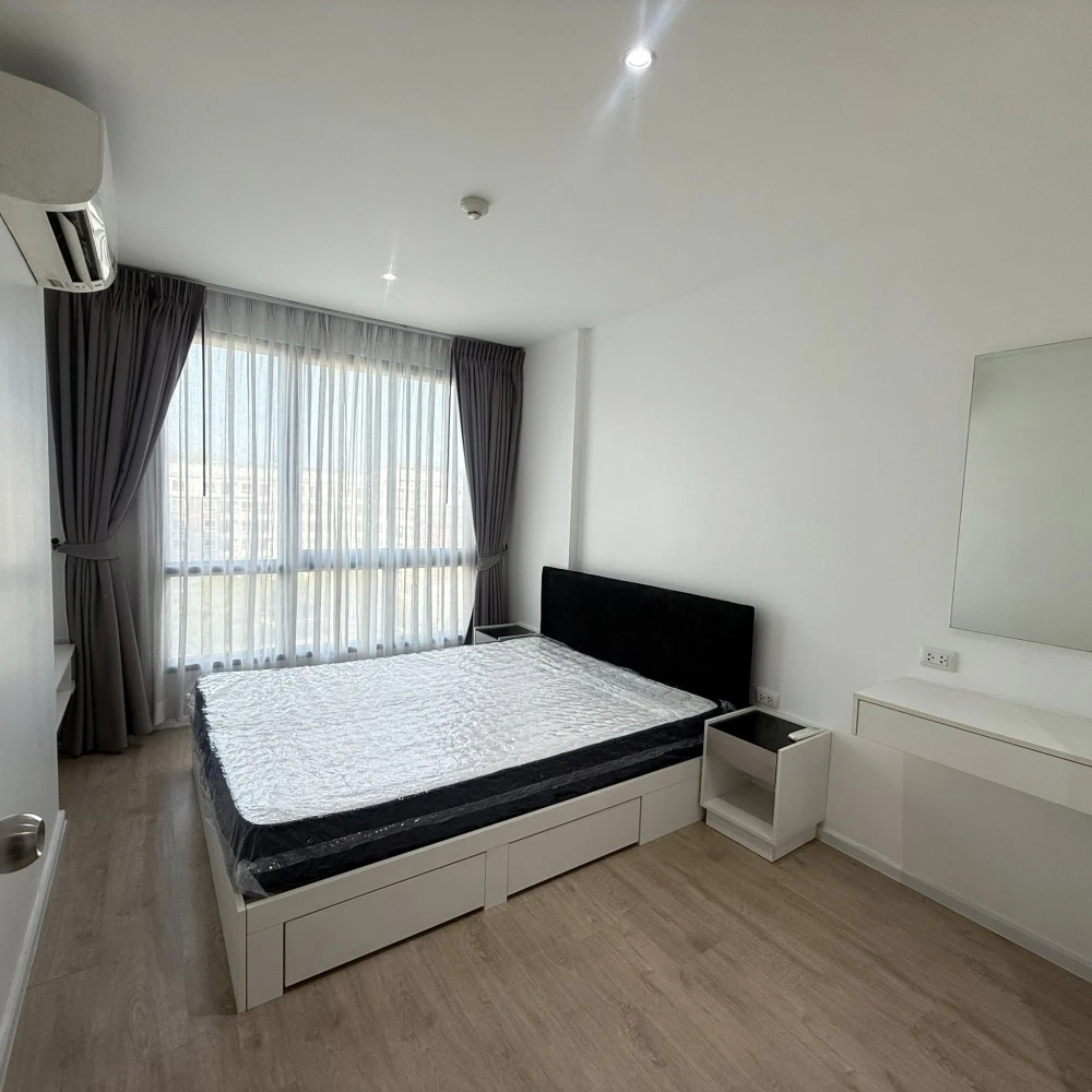 Selling iCondo Serithai Green Space, 1 bedroom, 1 bathroom. Great location, convenient transportation. Don't miss this great deal!