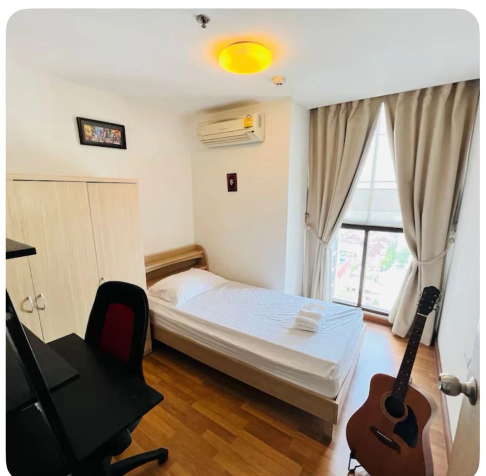 Selling Ideo Ladprao 5, 18th floor, fully furnished. Interested? Book now! Don't wait!