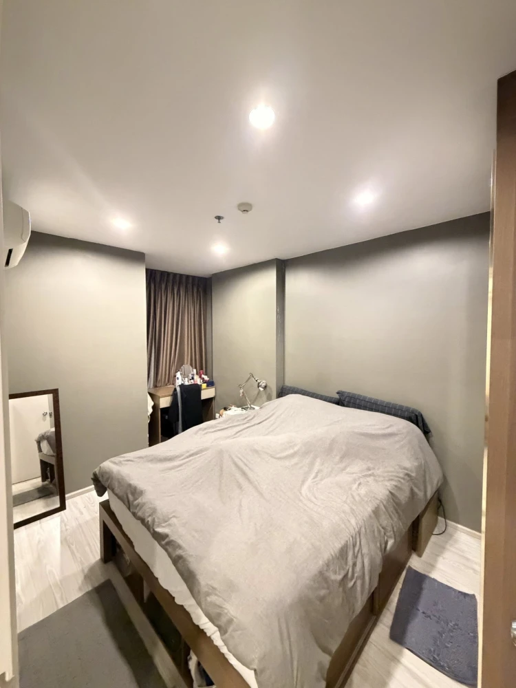 Selling IDEO MOBI BANGSUE GRAND INTERCHANGE condo, very high floor (20th floor), fully furnished. Book now!